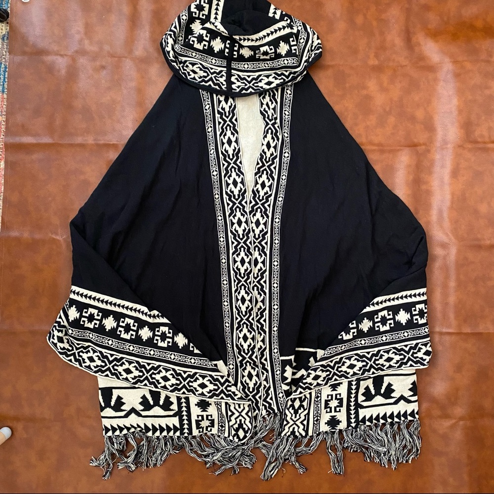 Wet Seal | Aztec Patterned Hooded Cape with Fringe | Open Front Poncho